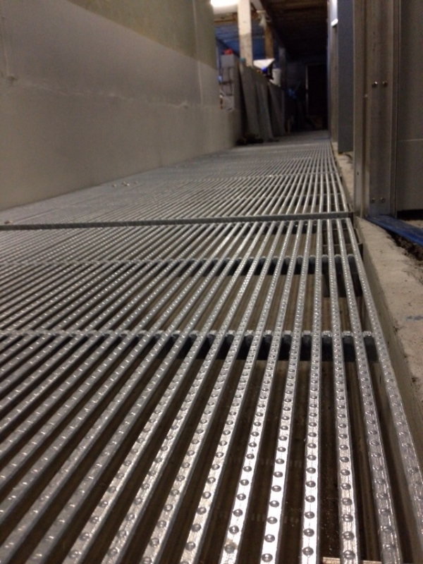 Folding tri-bar slats